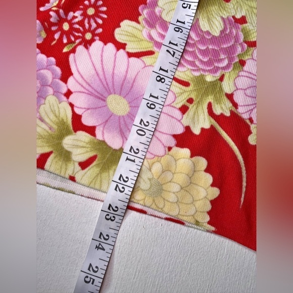 Designers Originals Red & Purple Floral Square Neck Short Sleeve Shirt - Picture 10 of 12